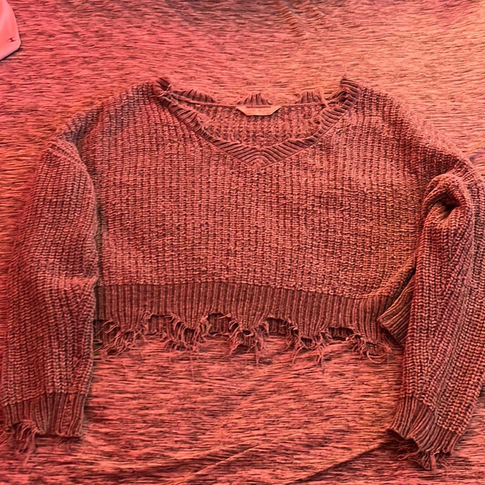 gray cropped sweater
